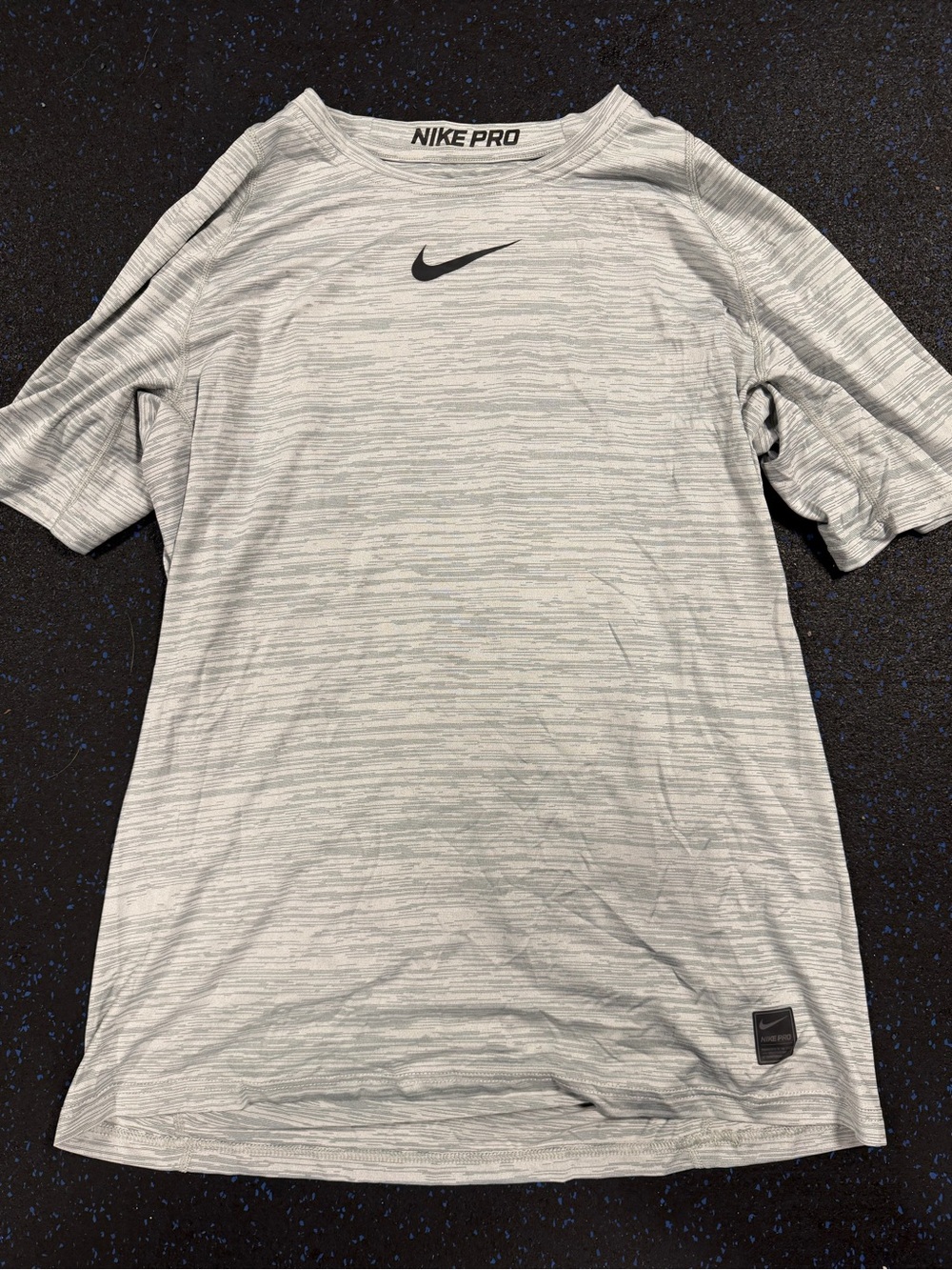 Nike Pro Men's Heather Light Gray Short-Sleeve Training Tee